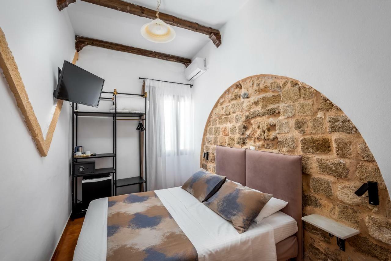 Casa De La Sera Pensión Rhodes City